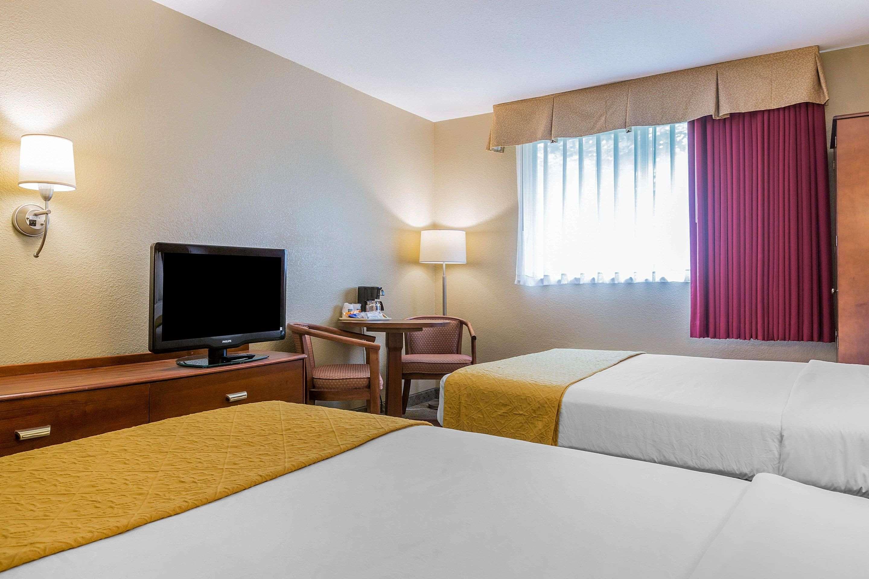 Quality Inn Hyde Park Poughkeepsie North Екстер'єр фото