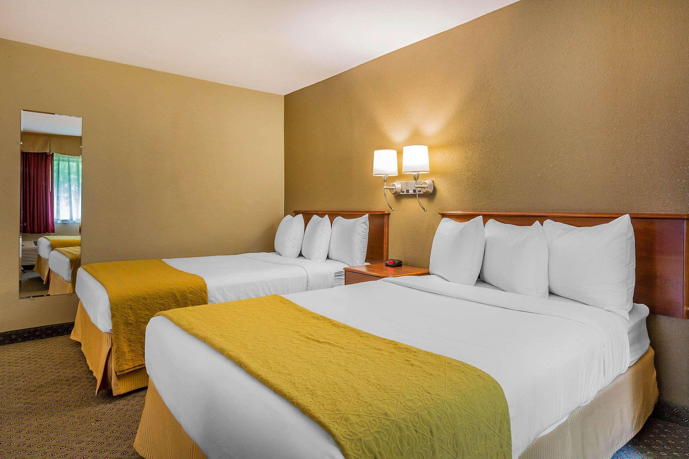 Quality Inn Hyde Park Poughkeepsie North Екстер'єр фото